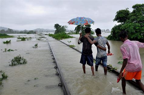 India Floods Nearly A 100 Killed Lakhs Displaced By Heavy Rain In Assam West Bengal And Bihar