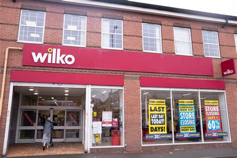 Wilko Stores 10 Sites To Reopen As Poundland On Saturday