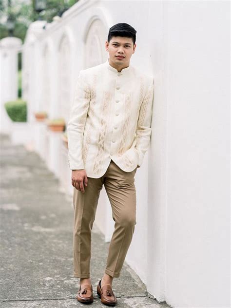 This Wedding Has Filipinana And Tropical Details You’ll Want In Your Mood Board Filipino