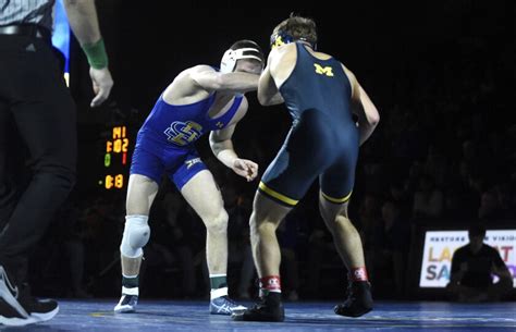 South Dakota State Wrestling Tops No 6 Michigan In Front Of Packed