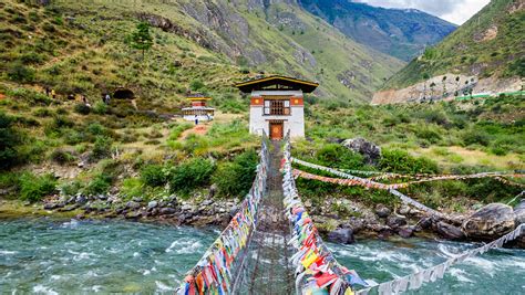 Bhutan Tour Magnificent Trekking Through The Druk Path Bhutan Evaneos