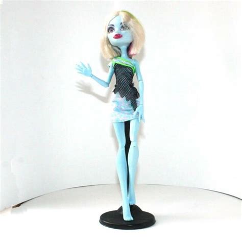 Monster High Abbey Bominable Roller Maze Doll Wdress Missing Skates