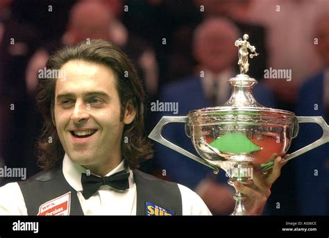 Ronnie Osullivan 2004 Snooker Weltmeister Fotos Und Bildmaterial In Hoher Auflösung Alamy