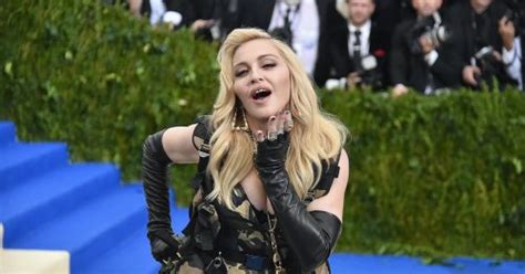 Madonna Debuts A Shaggy “wolf Cut” Hairstyle Flipboard
