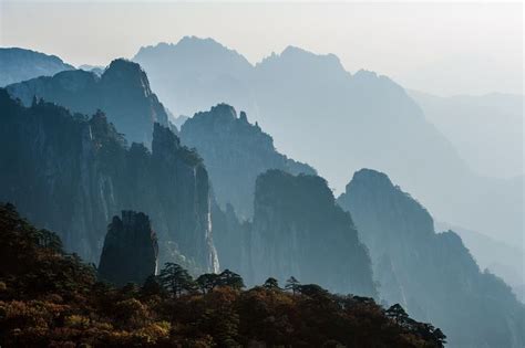 Sunset In The Yellow Mountains Huangshan China Image Landscape