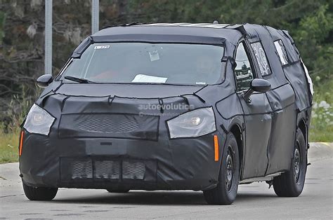 Up close and personal proves again that charismatic stars and good production values can overcome a weak story. 2017 Chrysler Town & Country Spied Up Close and Personal ...