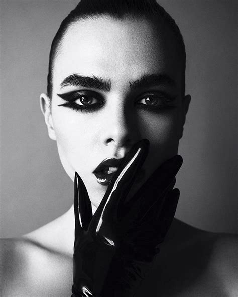 Creative Fashion Photography Creative Portraits Black And White Face