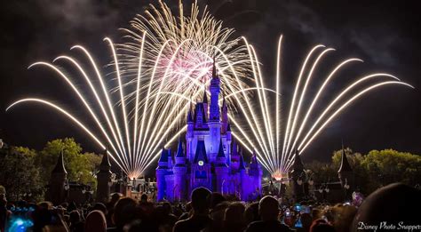 Walt Disney Worlds Magic Kingdom Fireworks To Broadcast Live On New