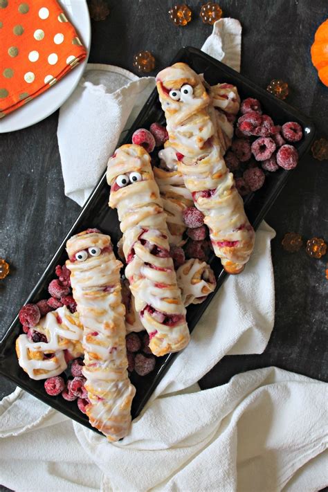 8 Spooky Fun Halloween Breakfast Ideas From Savory To Very Very Sweet