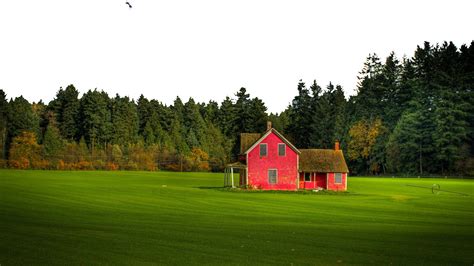 Pink House On Well Manicured Lawn Png Image Purepng Free