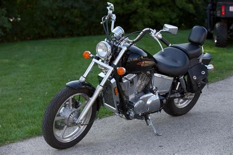 This cruiser does more than just cruise find out what the experts at motorcycle.com have to say in the 2021 honda rebel 1100 review. 1997 Honda VT 1100 SHADOW Cruiser for sale on 2040motos