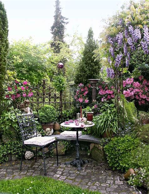 14 Fantastic Cottage Garden Ideas To Create Cozy Private Spot Cottage