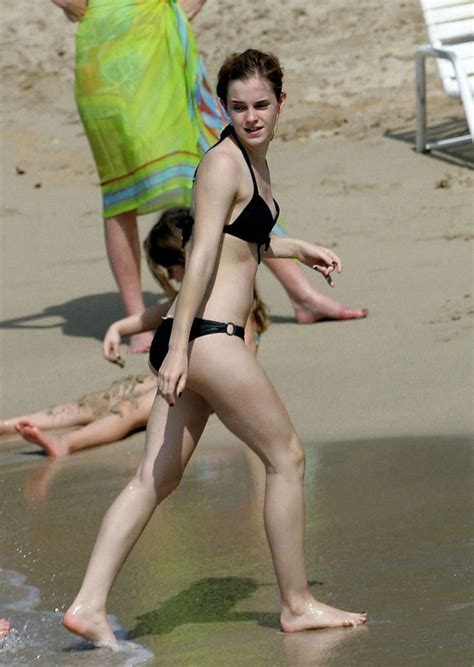 Final U Or De Nt Mplat Masacru Emma Watson Sexy Bikini Strig T Arip