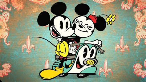 Croissant De Triomphe A Mickey Mouse Cartoon Disney
