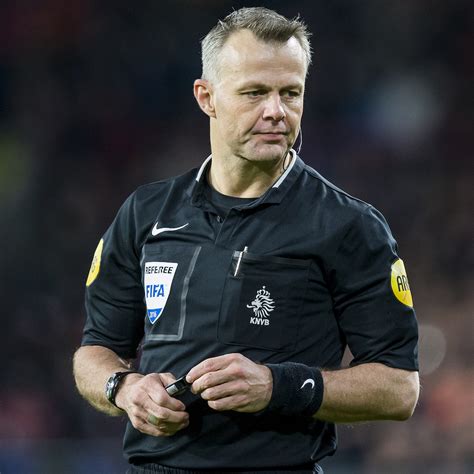 Meet bjorn kuipers, 'world's richest' official with a net worth of £12m · the first dutchman to referee a . Bjorn Kuipers zaterdag scheidsrechter Heracles Almelo ...