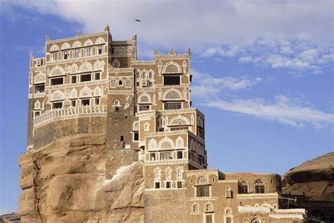 Dar Al Hajar Yemen The Dar Al Hajar Rock Palace Is One Of Yemens Most