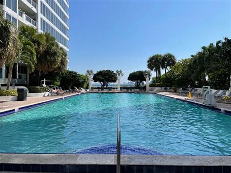 Doubletree By Hilton Grand Hotel Biscayne Bay Updated 2023 Prices