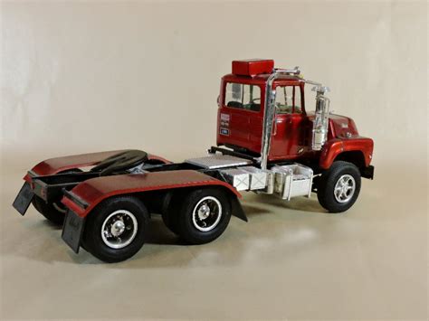 Mack Dm600 Tractor Plastic Model Truck Kit 125 Scale Pc859