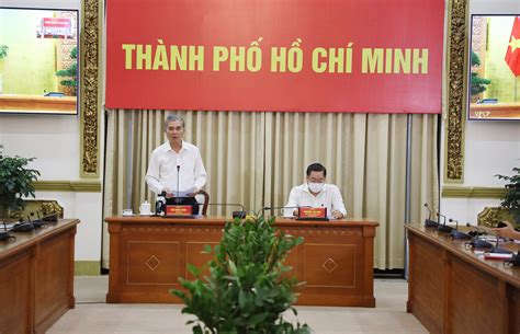 Quang cảnh cuộc họp trực tuyến toàn quốc sáng nay. Họp trực tuyến Thường trực Chính phủ và các địa phương về ...