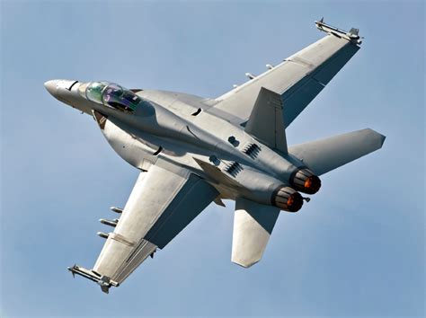 Mit unserem super modernen kampfjet flugsimulator mit virtual reality erlebst du das. PLEXSYS Awarded the Phase 3 Contract for Swiss F/A-18 to ...