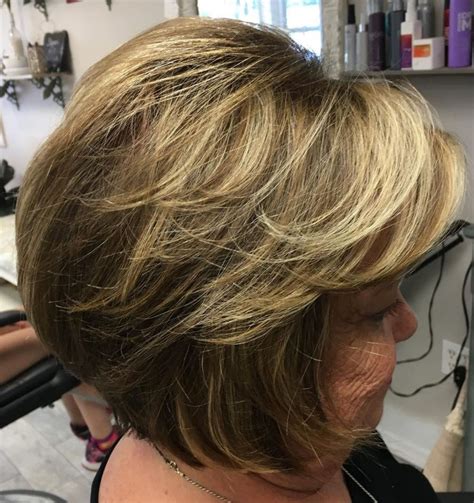 29 Bronde Feathered Bob For Older Women Cool Hairstyles Feathered