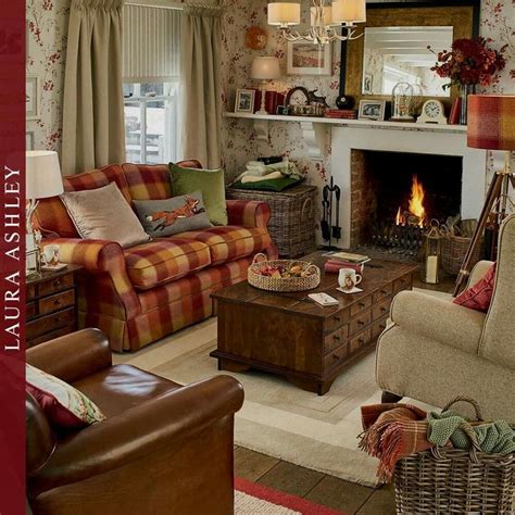 Pin By Cindy Coburn On Crafts Cottage Living Rooms Country Living