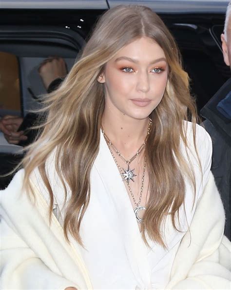 Gigi Hadid Takes The Seasons Most Exciting Makeup Shade For A Spin In
