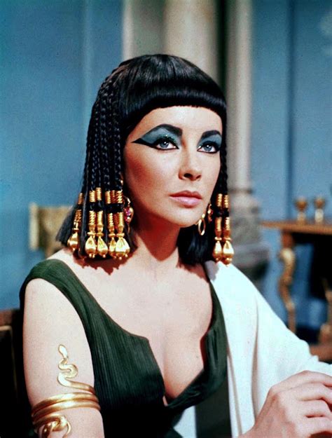 Rare And Beautiful Color Photos Of Elizabeth Taylor Portrayed The Egyptian Queen Cleopatra 1963