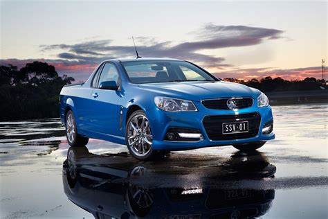 Holden Vf Commodore Ute Ssv Redline Hd Pictures Carsinvasion Com