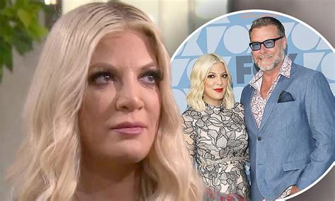 tori spelling feels trapped in her marriage to dean mcdermott and wants a divorce
