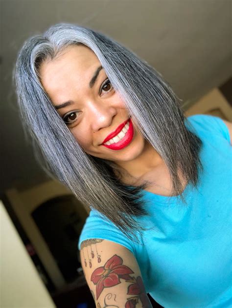 Pics Women Who Rock Their Grey Hair With Pride The Paper