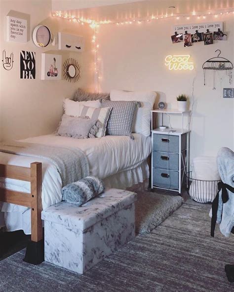 39 Cute Dorm Room Ideas To Inspiring You 5 College Bedroom Decor College Dorm Room Decor