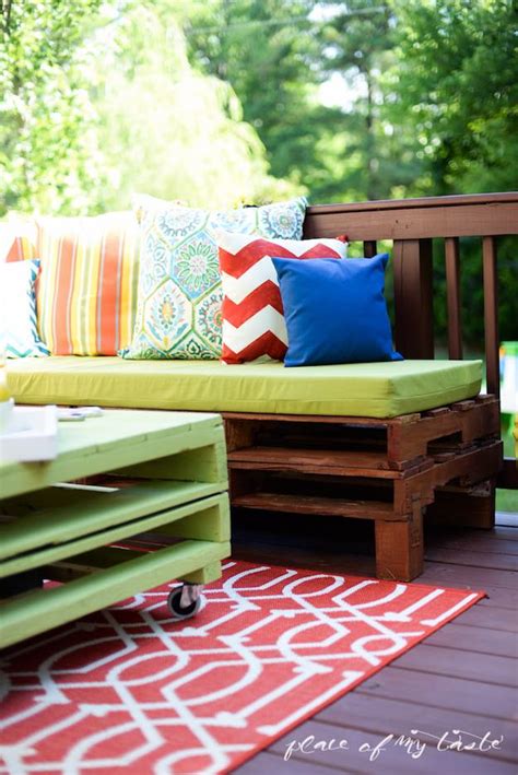 How to make a couch out of pallets? 17 Outdoor Pallet Projects For DIY Furniture | DIY Projects