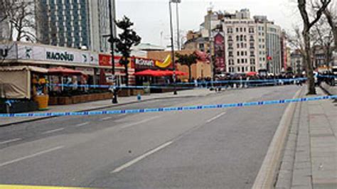 Taksim de bomba paniği Günün Haberleri