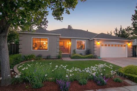 The location may be ideal — a safe neighborhood, near stores and the train station, surrounded by families and. curb appeal, ranch style house - Google Search | home ...