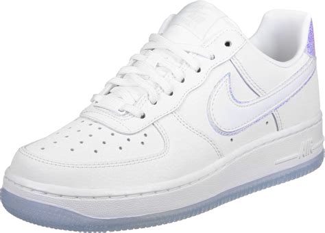 Klassischer style und frische details sind in den nike sportswear air force 1 '07 aus leder vereint, um dem kultstatus weiterhin gerecht zu werden. Nike Air Force 1 07 Premium W shoes white