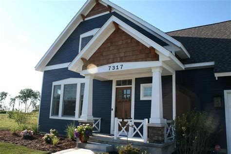And with exterior house paint costing $50 per gallon or more, you don't want to make any mistakes. Blue exterior paint color schemes immaculately kept house ...
