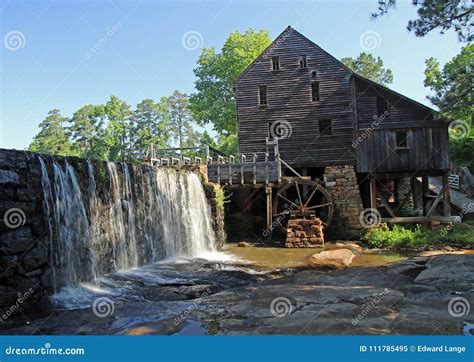 Yates Grist Mill In North Carolina Stock Image Image Of Stone Water