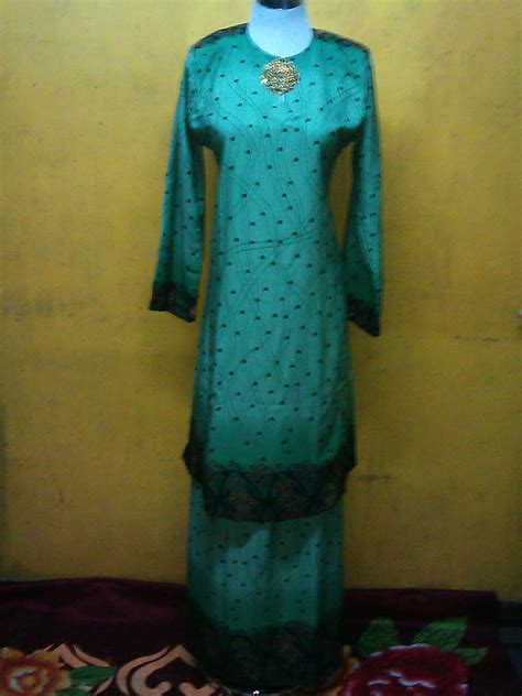 Baju kurung pahang, bangi, malaysia. BUTIK PESONA DAYANG: Koleksi Baju KURUNG PAHANG homemade ...