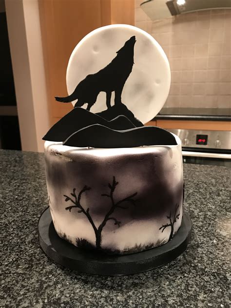 Howling Wolf Cake Zombie Birthday 10th Birthday Birthday Cakes For
