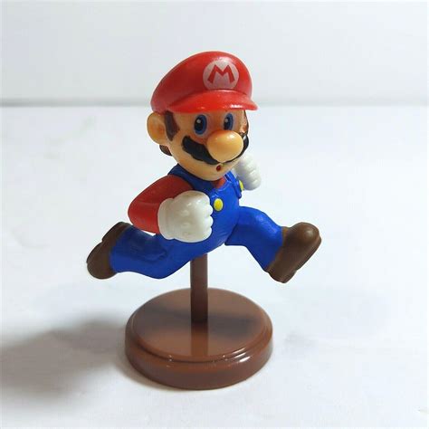 Super Mario Bros 2 Running Mario Choco Egg Mini Figure Gashapon Furuta