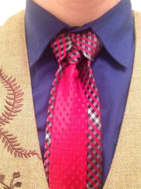 The Merovingian Knot Aka The Ediety Knot This Contrasting Tie Was