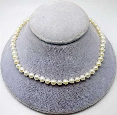 Cultured Freshwater Pearl Necklace Strand With 10k Gold Clasp J3236