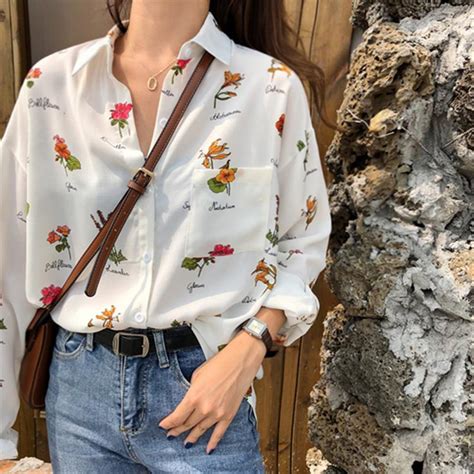 Check spelling or type a new query. 6 Model Kerah Baju Wanita Kekinian Yang Harus Kamu Tahu