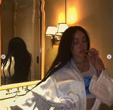 Noah Cyrus Enjoys Vegas In Her Underwear With A Weapon Hand Gesture On