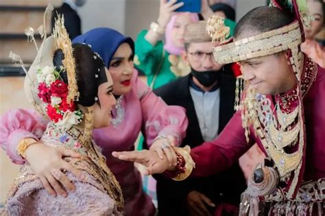 Inilah Adat Pernikahan Termahal Di Indonesia Ada Yang Biayanya Hot My