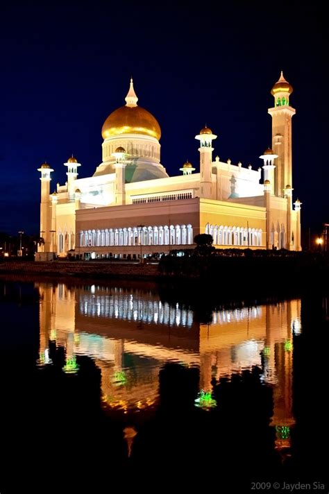 This is one of the most instagramable attractions in brunei. It's all about Brunei Darussalam: Tourist Attractions
