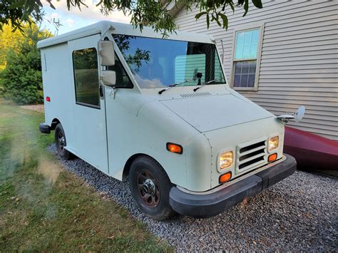 I Found A Listing For A Grumman Llv With An Isuzu Engine And Frame Help Me Understand If This