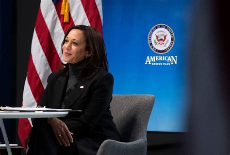 Kamala Harris Suits Up In A Turtleneck And The Ideal Pointed Toe Booties