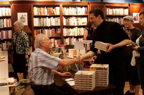 Essential Book Signing Tips For Authors To Start Out